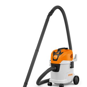 Hire me - Stihl SE 33 Vacuum Cleaner with fittings - sucks and converts into blower - wet & dry